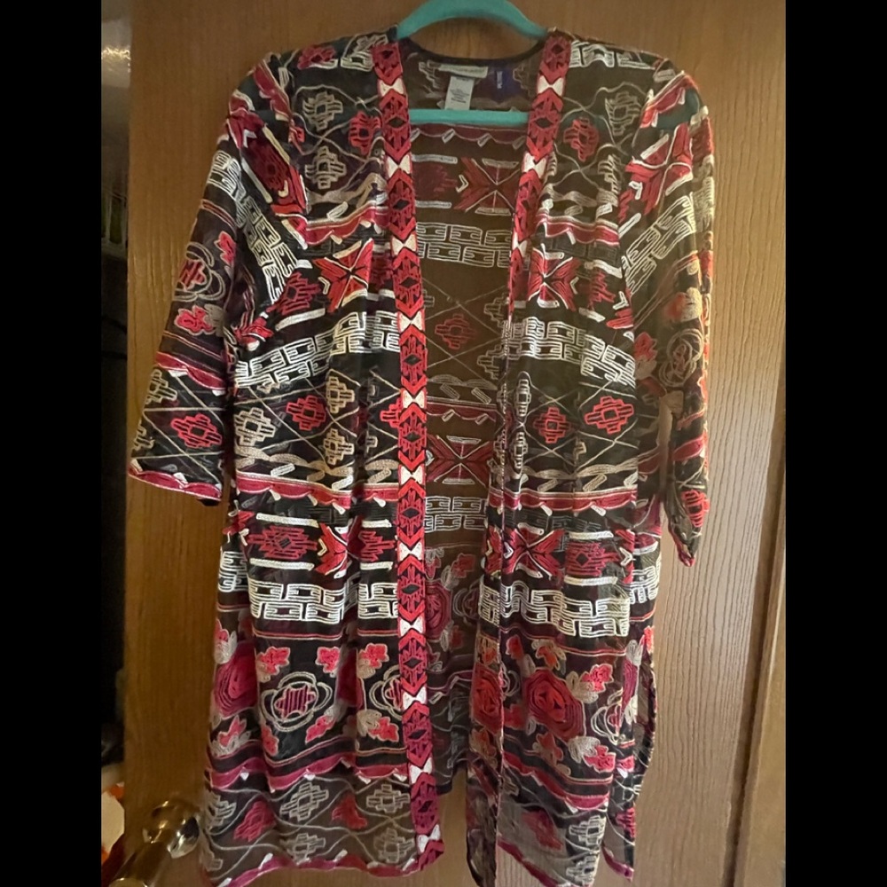 Catherine’s floral shell-NWOT